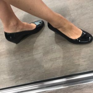 Cole Haan black patent wedges 9